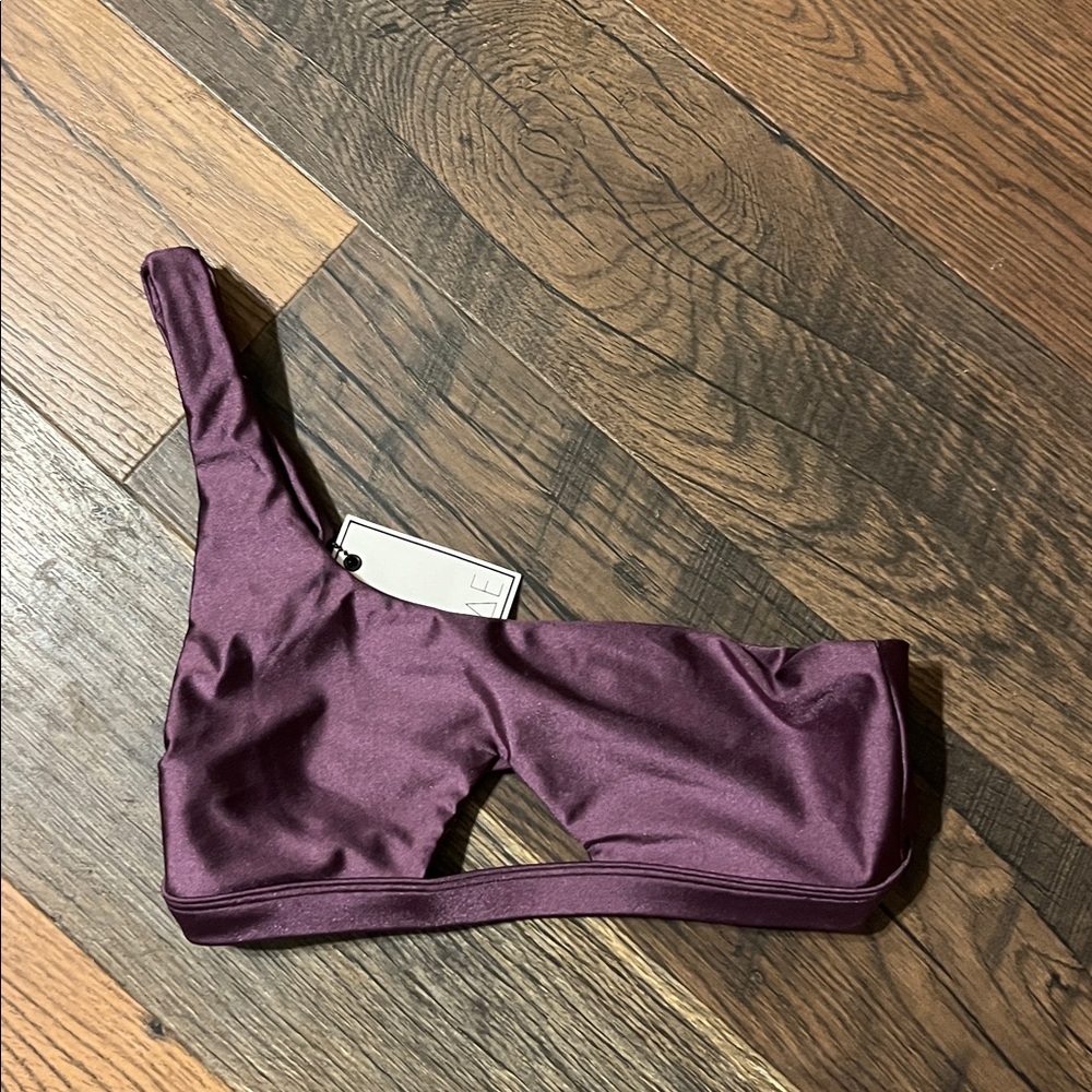 FAE house new with tags